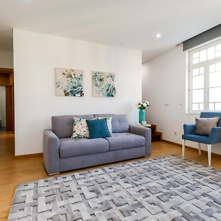 Sao Domingos Apartment - Viana City Centre เวียนา โด กัสเตโล ภายนอก รูปภาพ