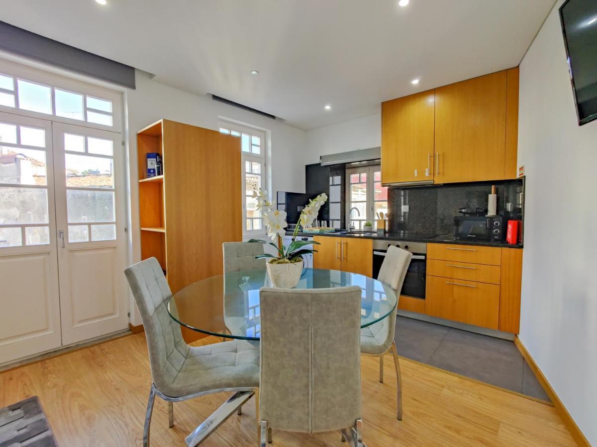 Sao Domingos Apartment - Viana City Centre เวียนา โด กัสเตโล ภายนอก รูปภาพ