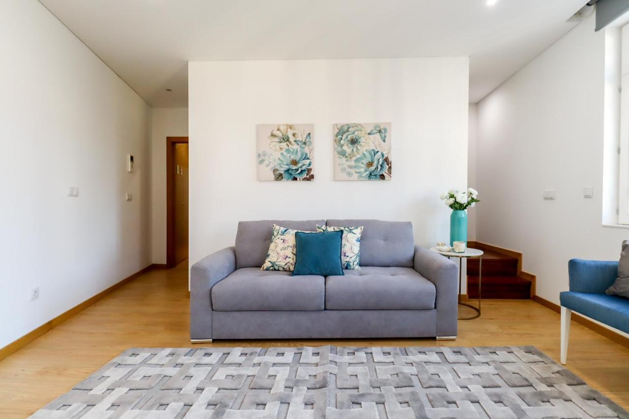 Sao Domingos Apartment - Viana City Centre เวียนา โด กัสเตโล ภายนอก รูปภาพ