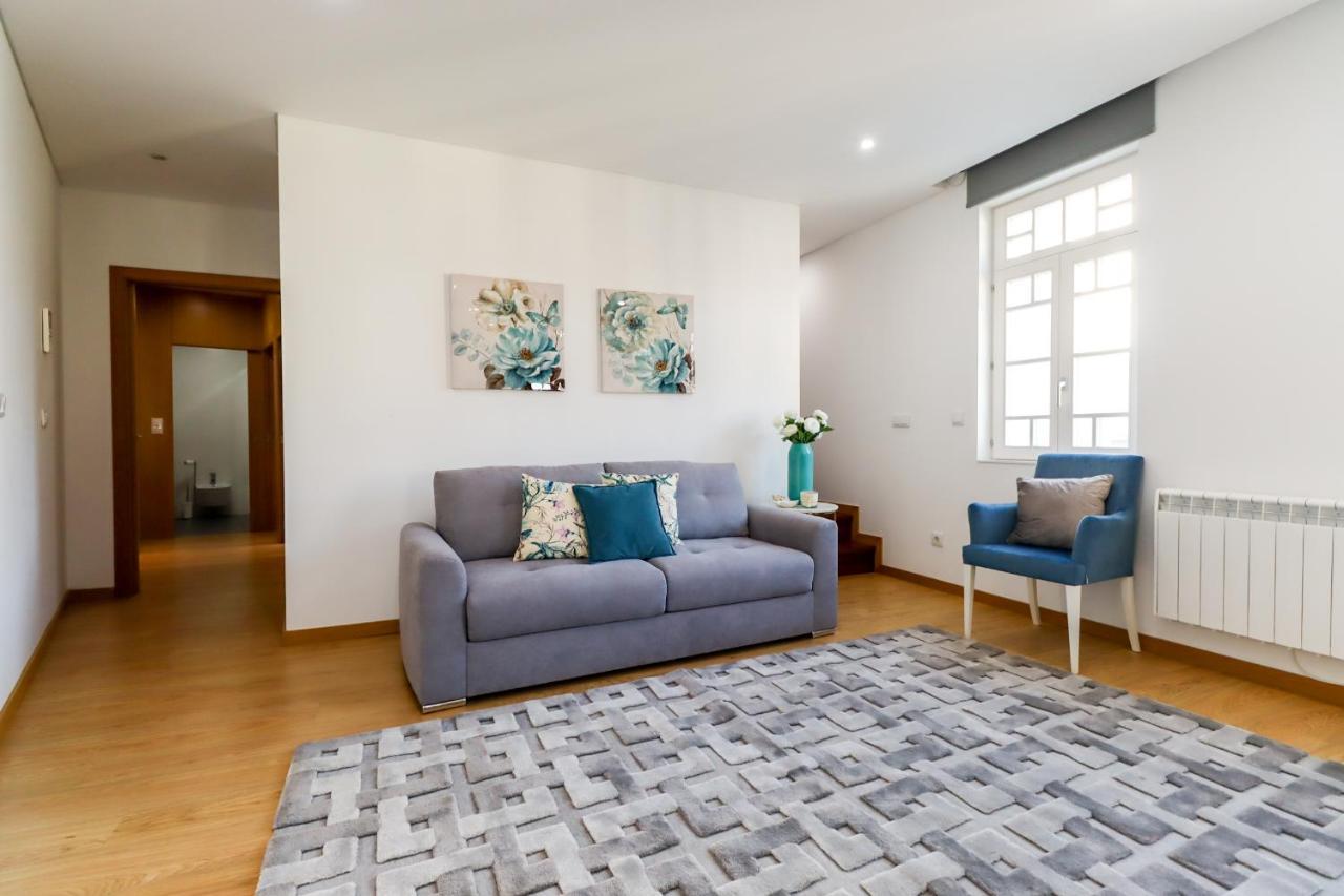 Sao Domingos Apartment - Viana City Centre เวียนา โด กัสเตโล ภายนอก รูปภาพ