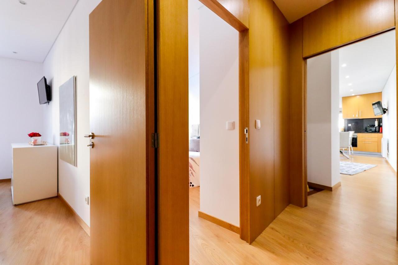 Sao Domingos Apartment - Viana City Centre เวียนา โด กัสเตโล ภายนอก รูปภาพ