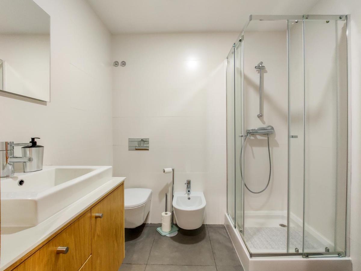 Sao Domingos Apartment - Viana City Centre เวียนา โด กัสเตโล ภายนอก รูปภาพ